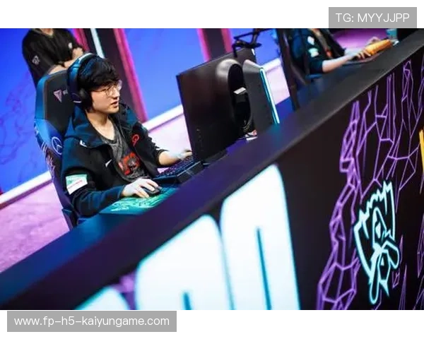 LPL上路越塔配合精准执行：从对线到决胜的节拍